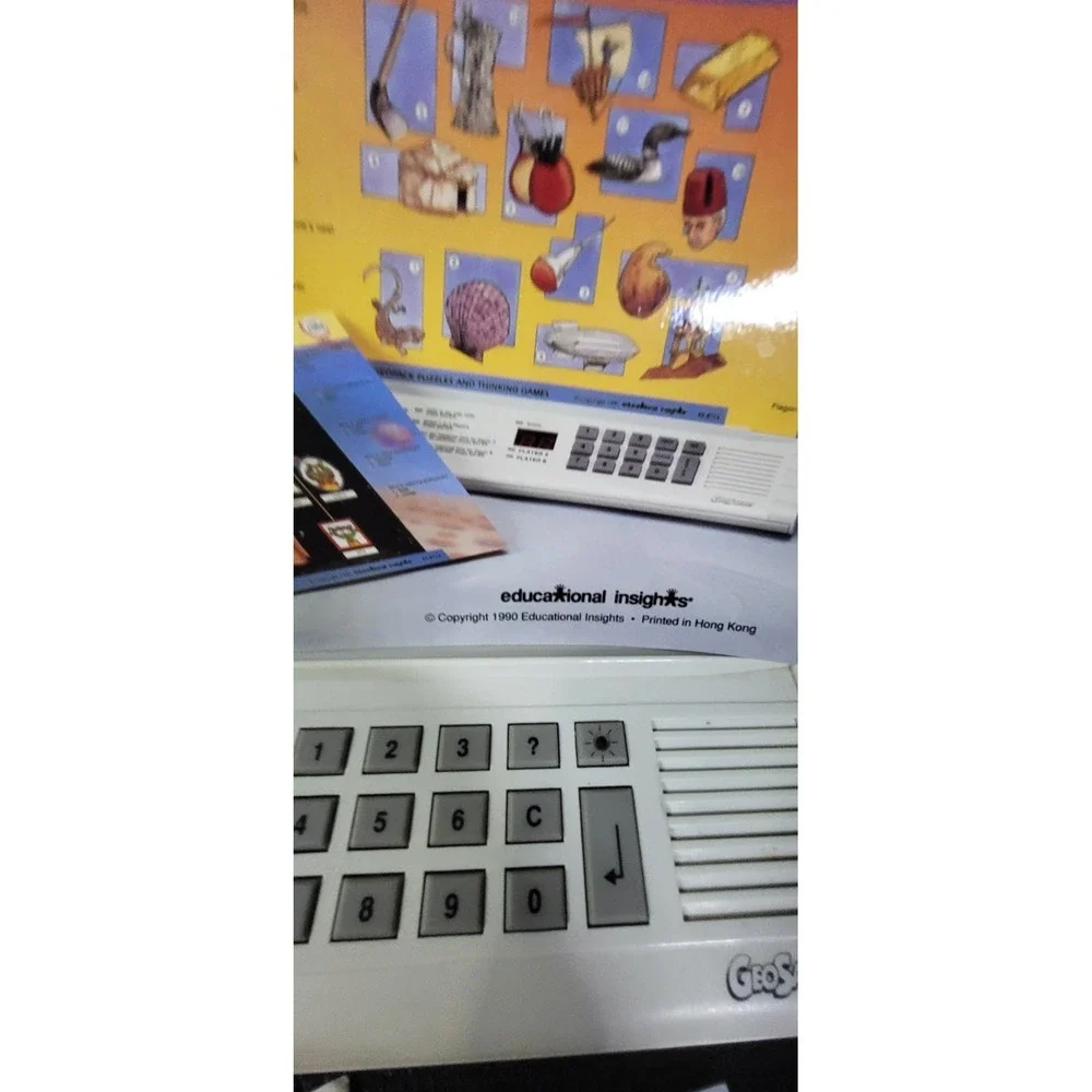 RARE Vintage GeoSafari EI-8700 Electronic Learning Game - Working 27 Cards READ*
